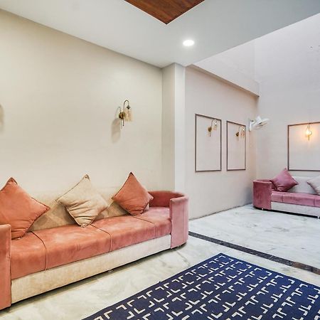 Super Hotel O Pithampur Formerly Ganga Residency Akolia Kültér fotó