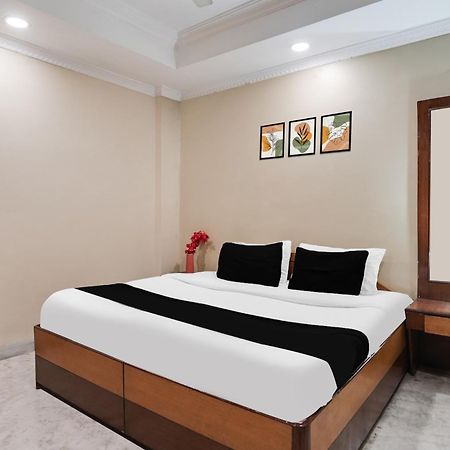 Super Hotel O Pithampur Formerly Ganga Residency Akolia Kültér fotó